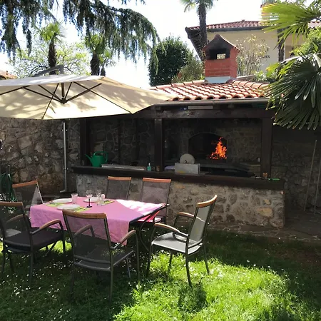 Ultra Apartament *